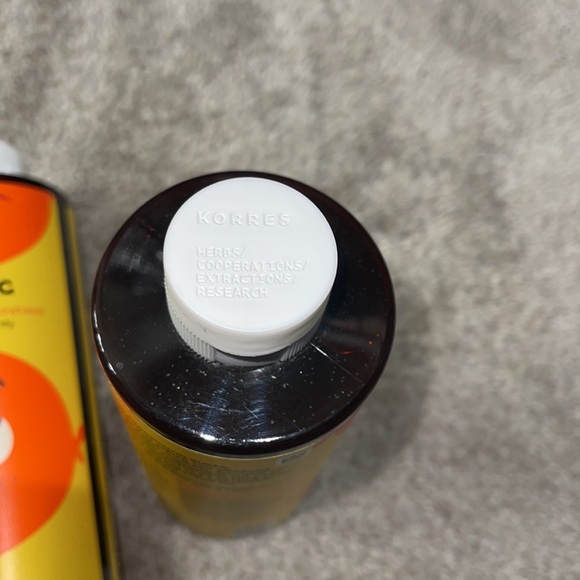 (3) New Bottles Korres Family Size Hug Kids Shower Gel For The Whole Family - Picture 4 of 4